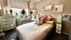 Photo 7- click for photo gallery